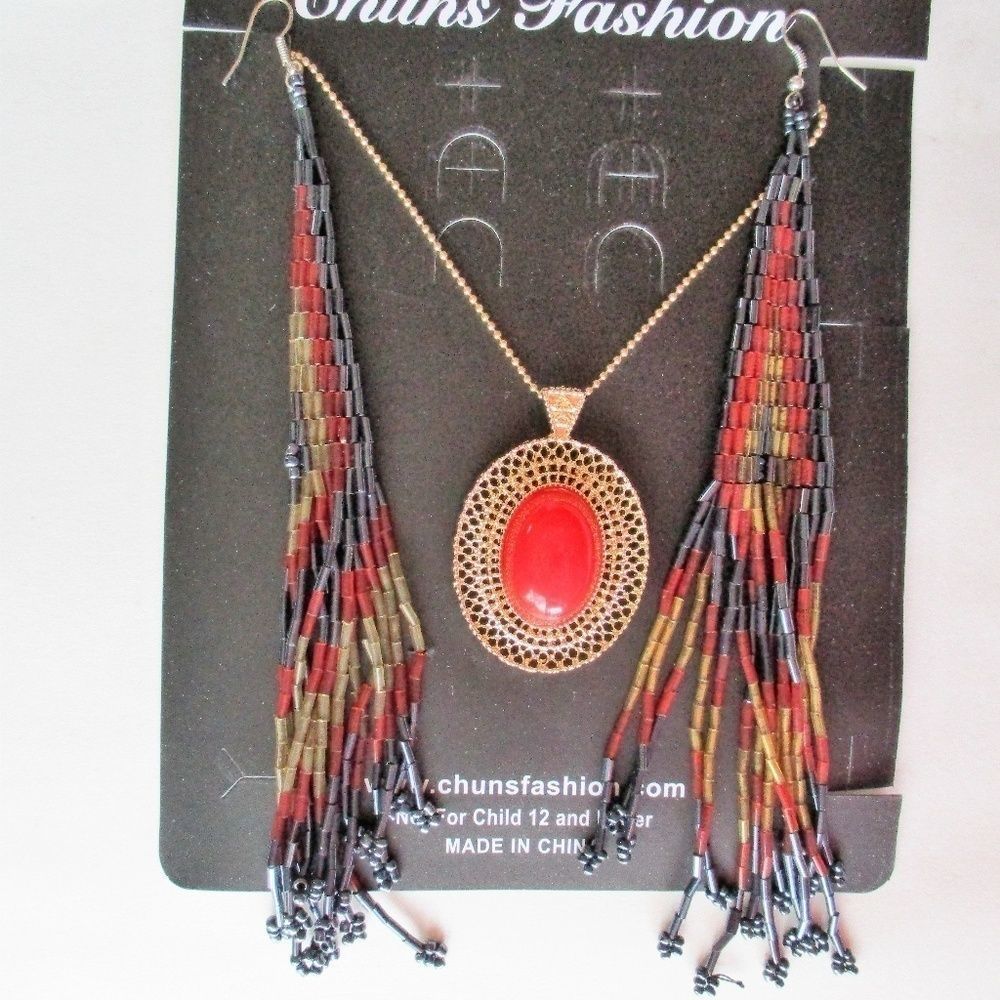 𝅺chuns Fashion Necklace & Earrings Set